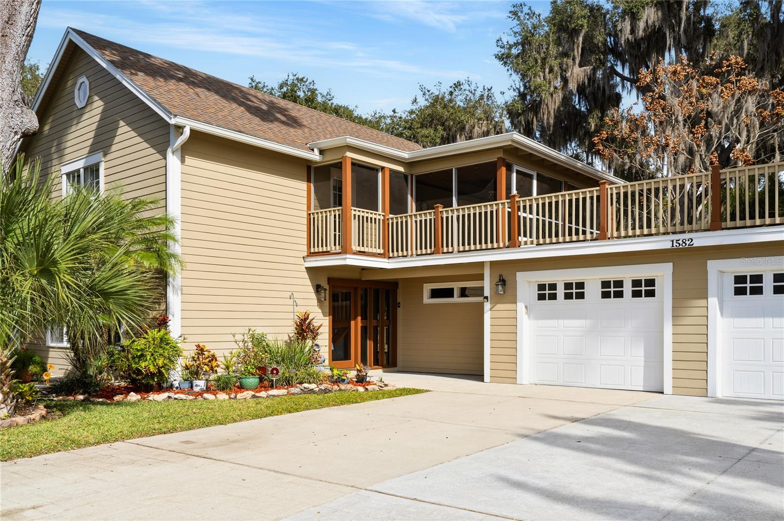 STONE ISLAND ESTATES - Residential