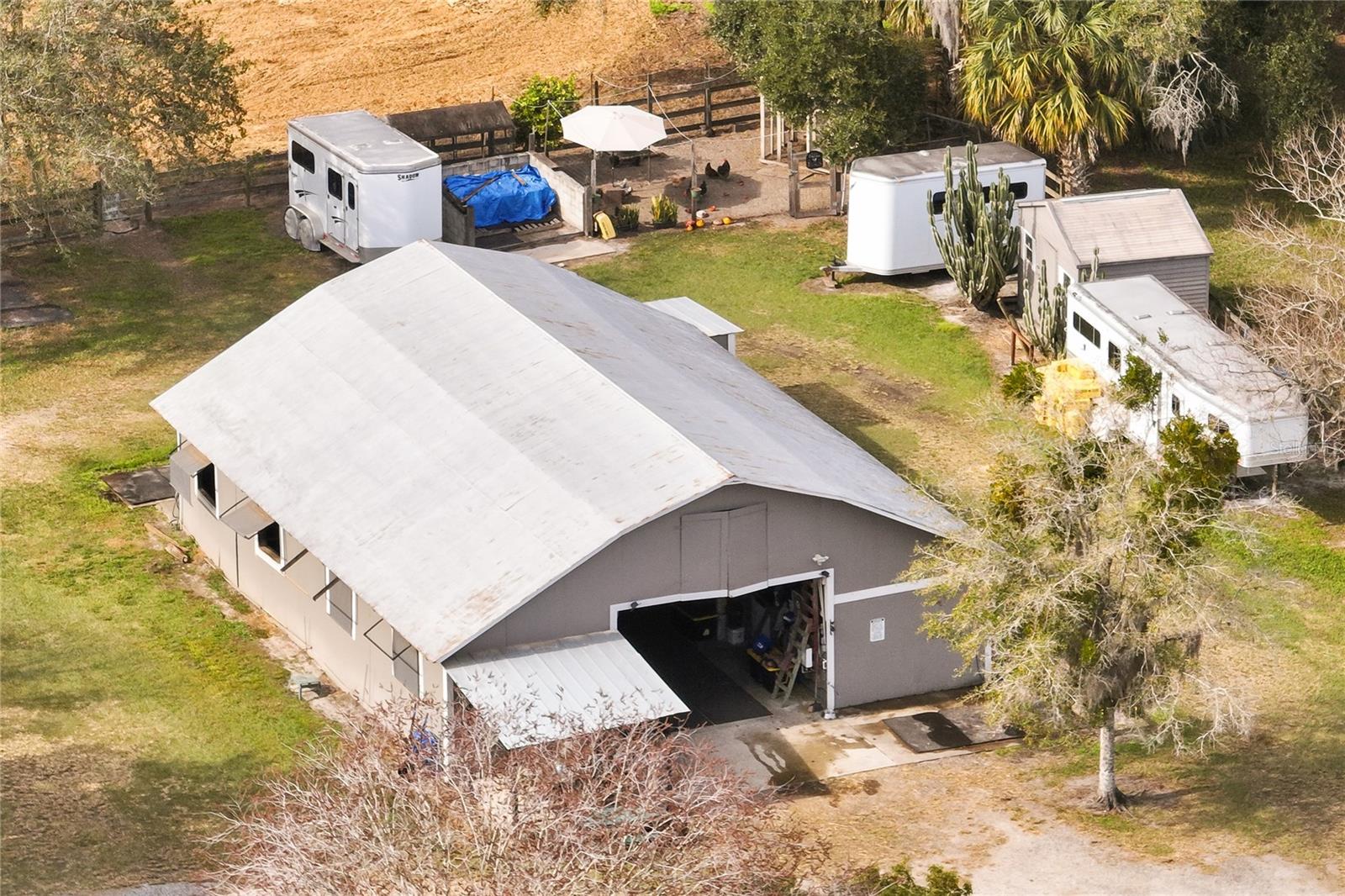 STONE ISLAND ESTATES - Residential