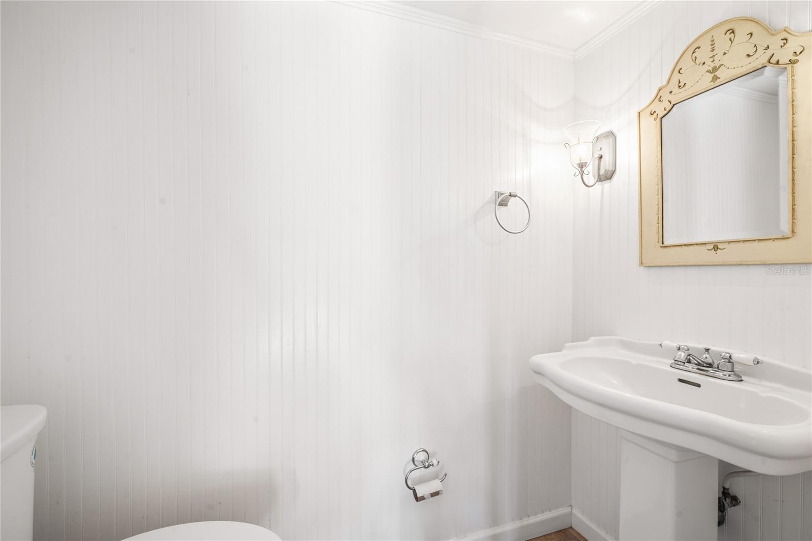 STONE ISLAND ESTATES - Residential