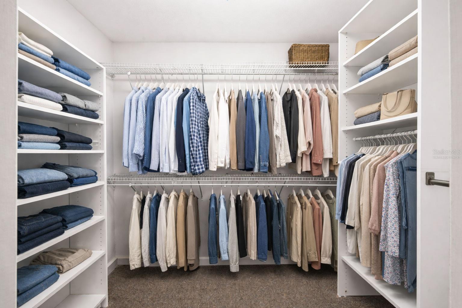 STONE ISLAND ESTATES - Residential