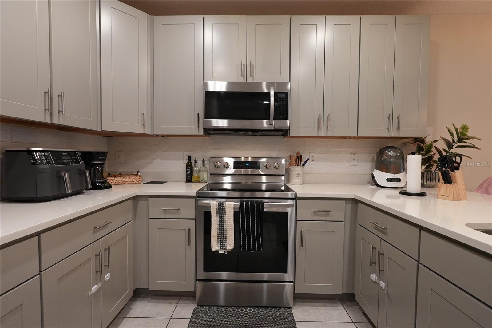 FIESTA KEY PH 2 - Residential