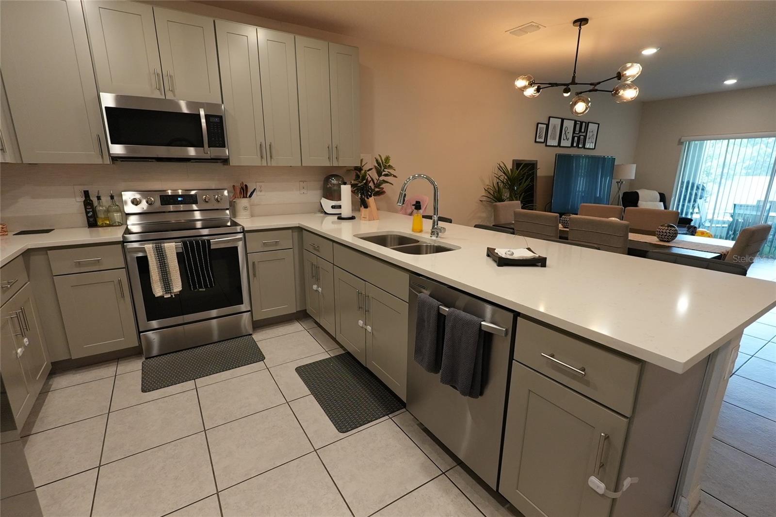 FIESTA KEY PH 2 - Residential