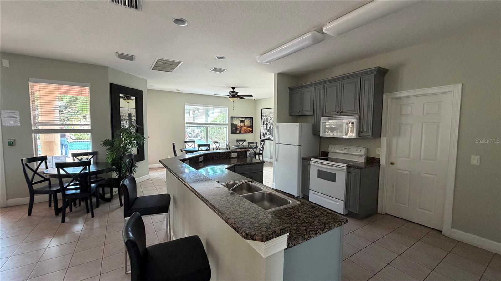 FIESTA KEY PH 2 - Residential