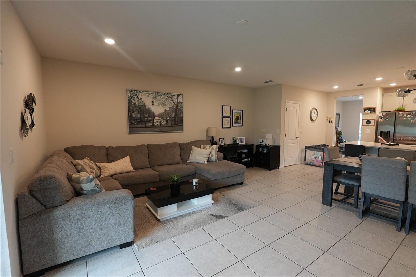 FIESTA KEY PH 2 - Residential