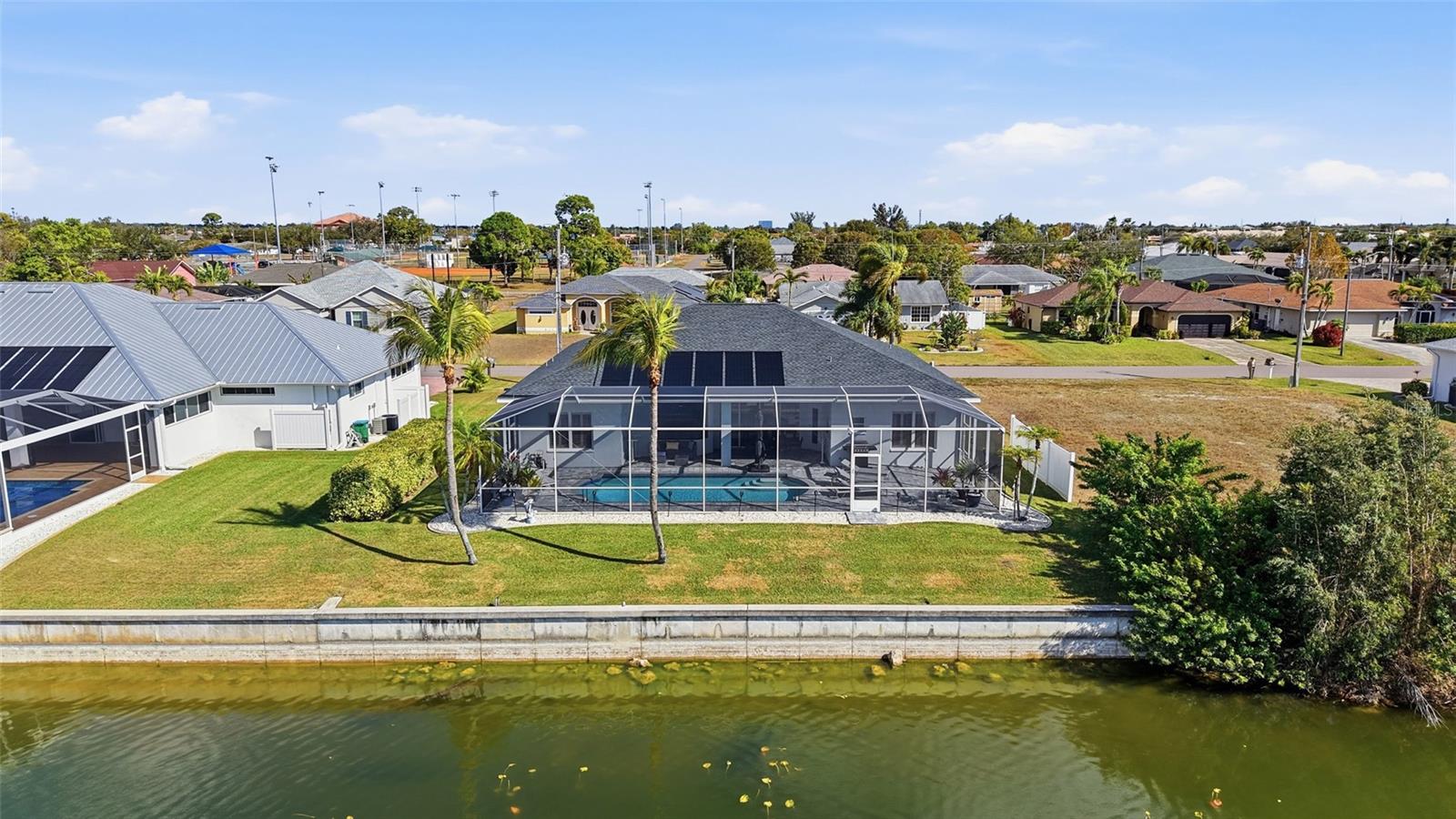 CAPE CORAL - Residential