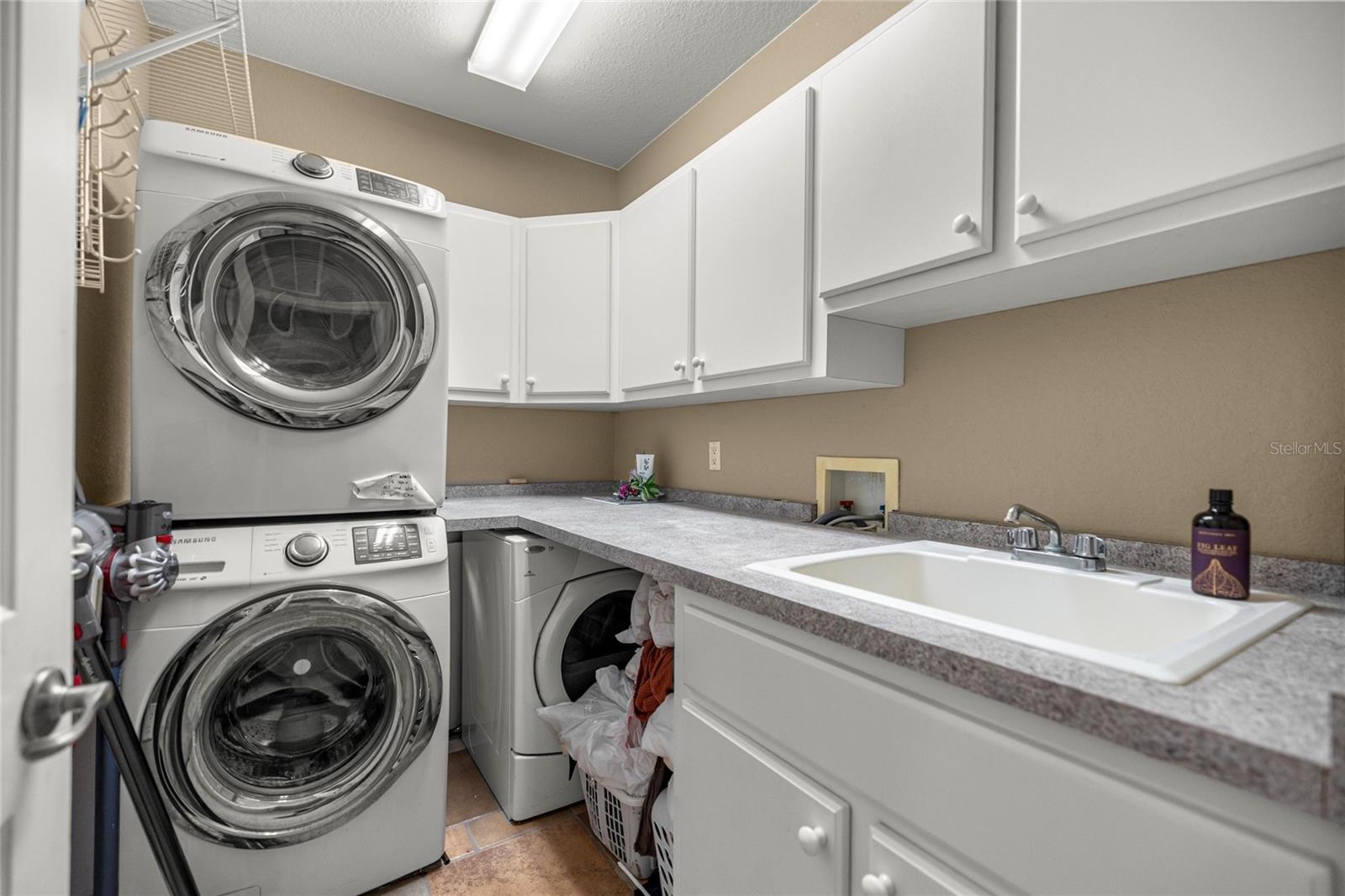 FLORIDA ORANGE GROVE CORP - Residential