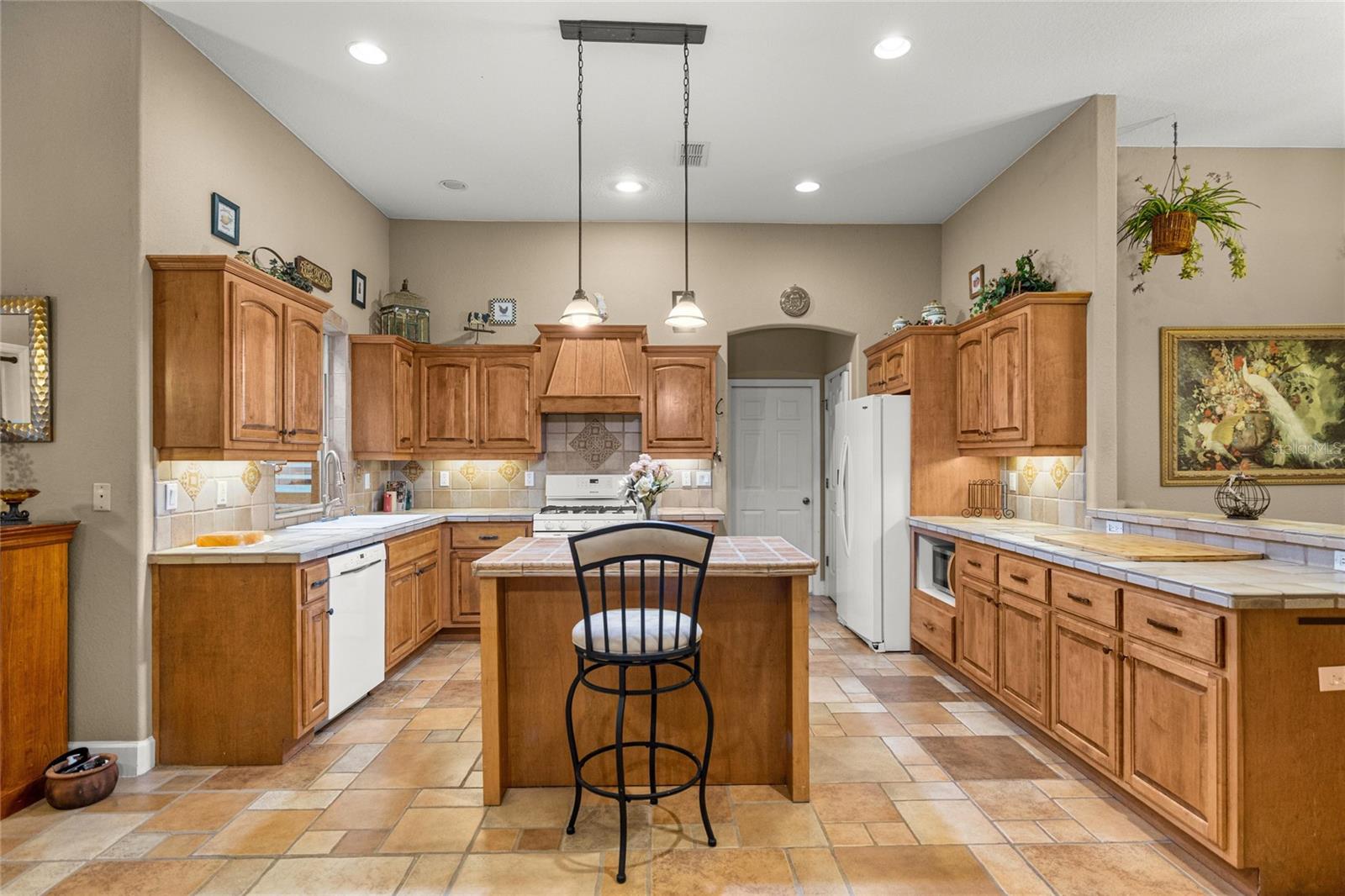 FLORIDA ORANGE GROVE CORP - Residential