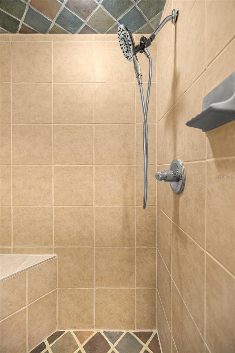 FLORIDA ORANGE GROVE CORP - Residential