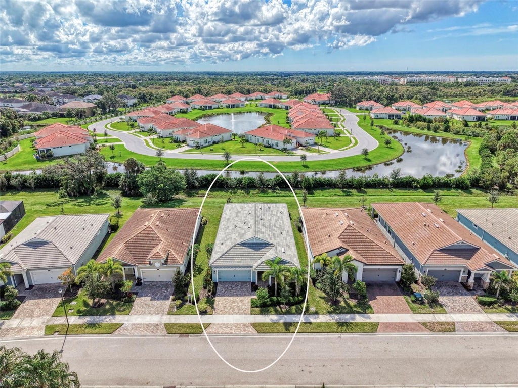 Photo of 5941 Long Shore Loop, Sarasota, FL 34238 (MLS # N6146255)