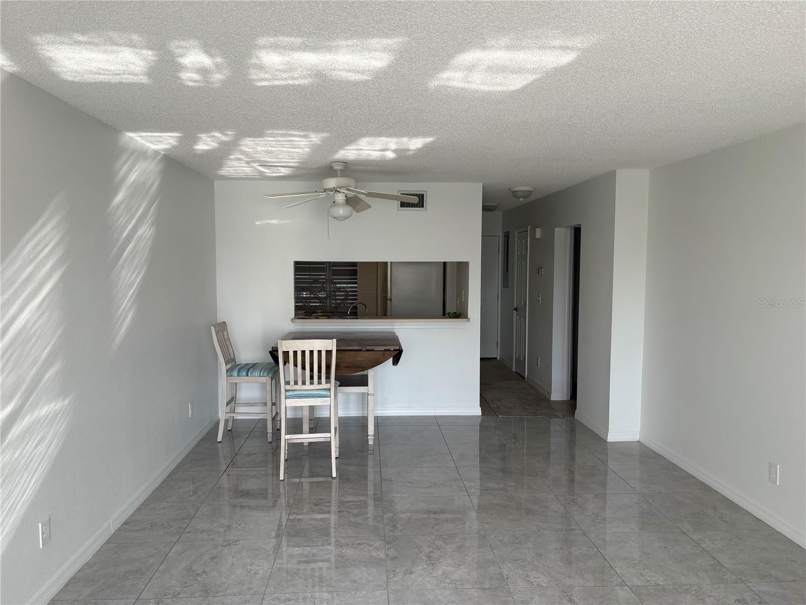 WINDWARD COVE CONDO - Residential Lease