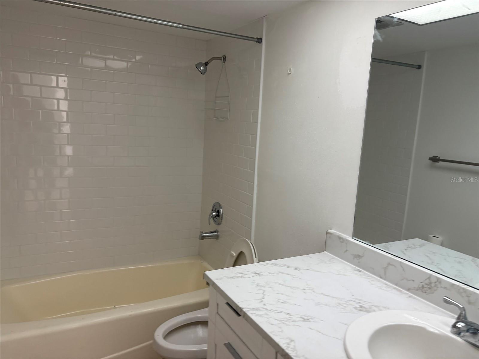 WINDWARD COVE CONDO - Residential Lease