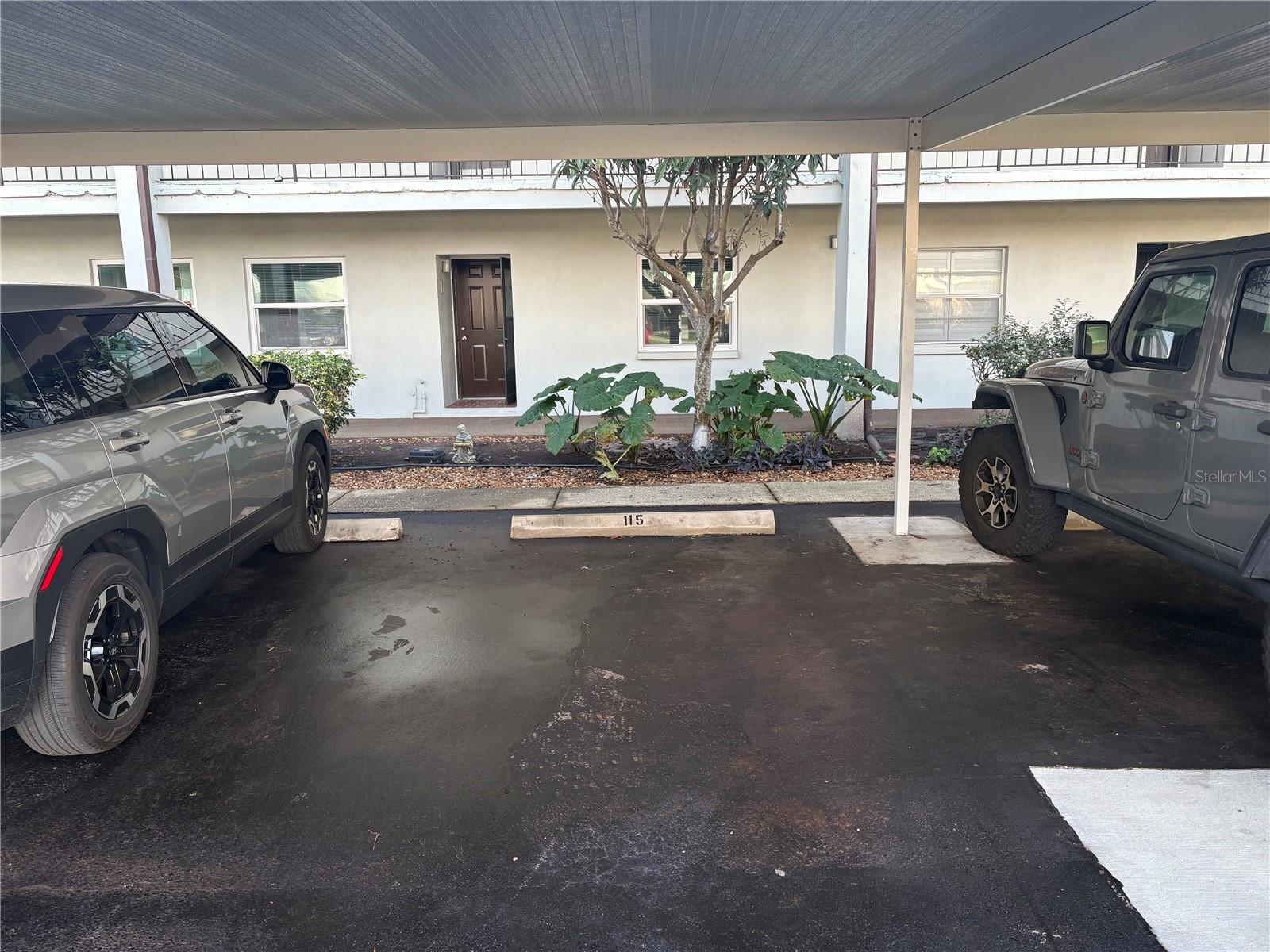 WINDWARD COVE CONDO - Residential Lease