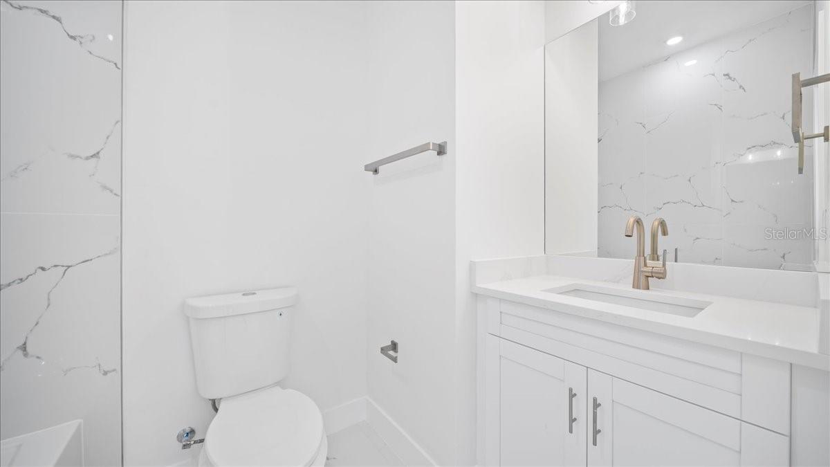 HARB HEIGHTS - Residential Lease