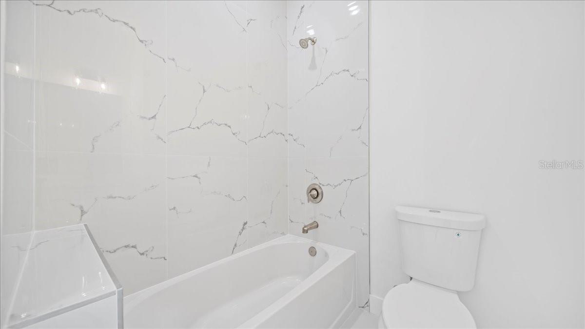 HARB HEIGHTS - Residential Lease