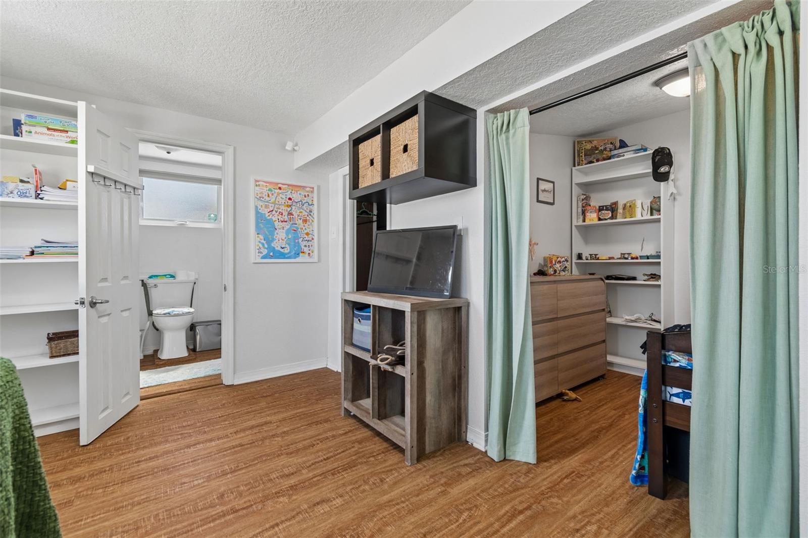 UNPLATTED - Residential