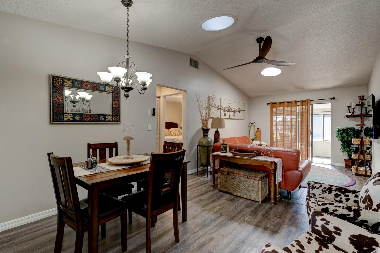 1140 FAIRVILLA DRIVE
