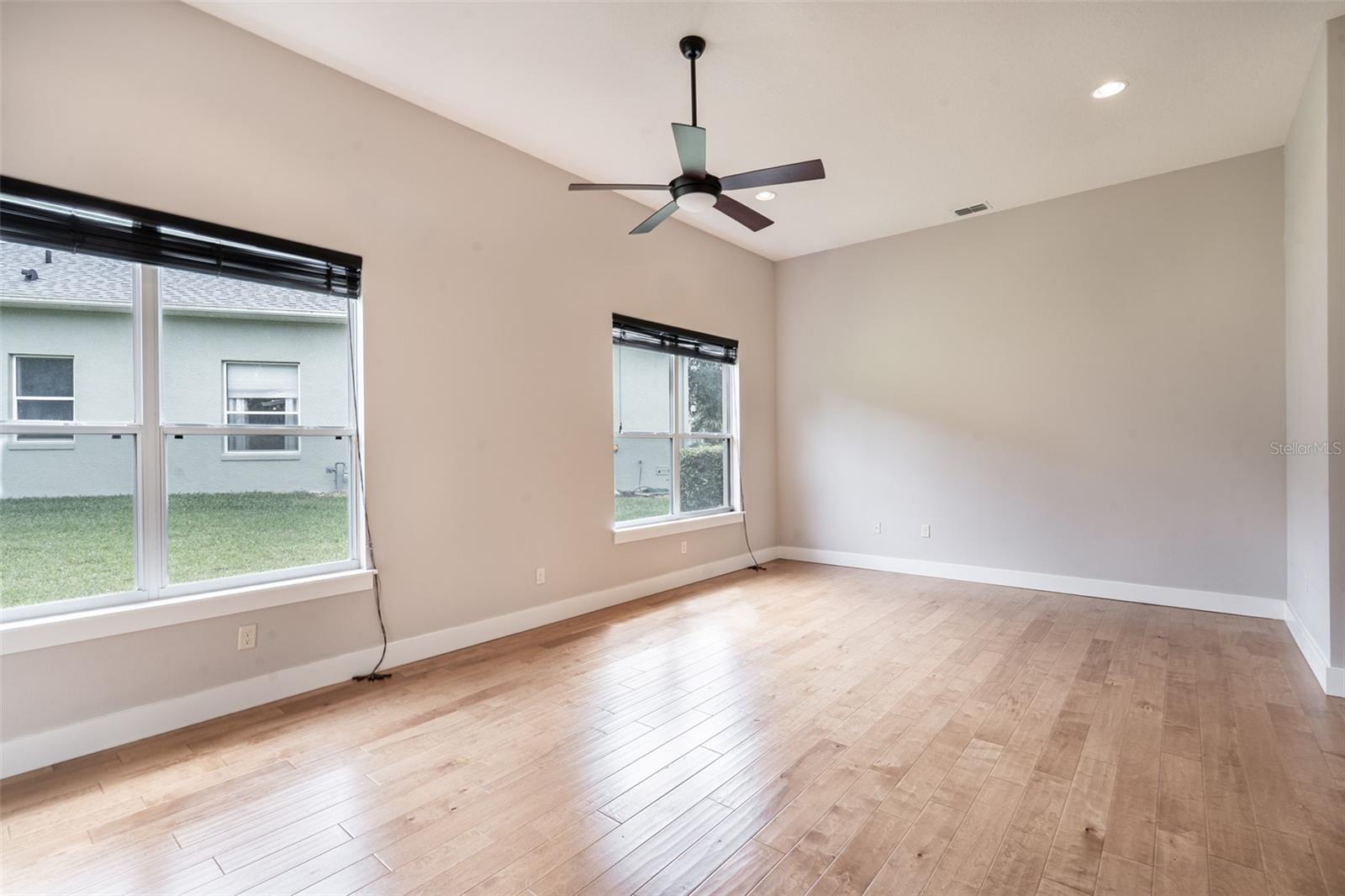 SUMMIT GREENS - Residential