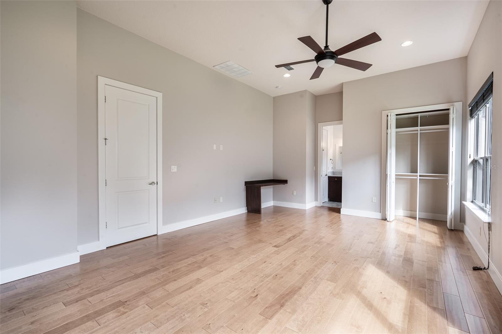 SUMMIT GREENS - Residential