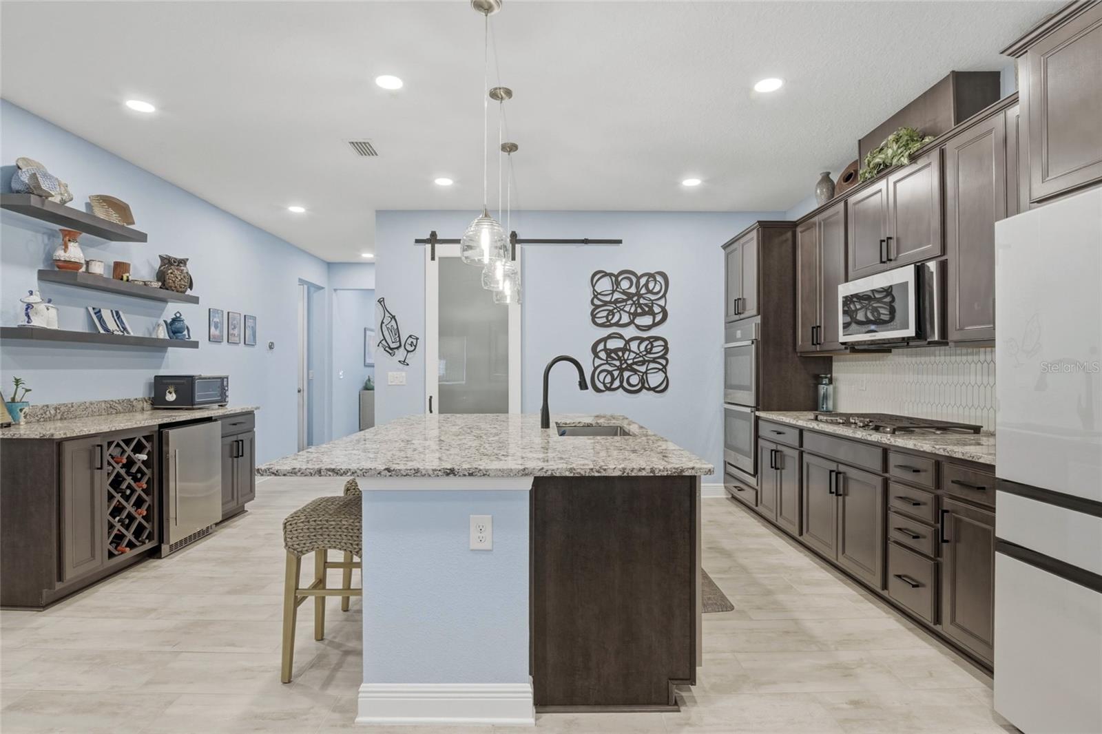 ROPER RESERVE - Residential