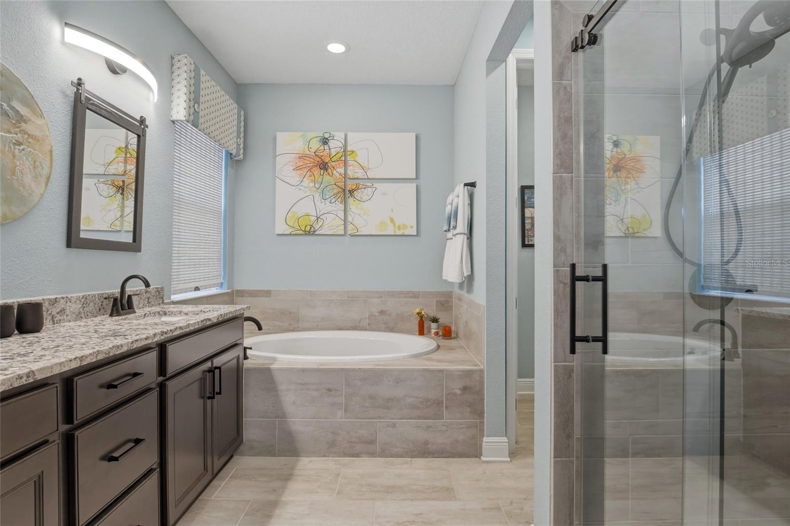 ROPER RESERVE - Residential