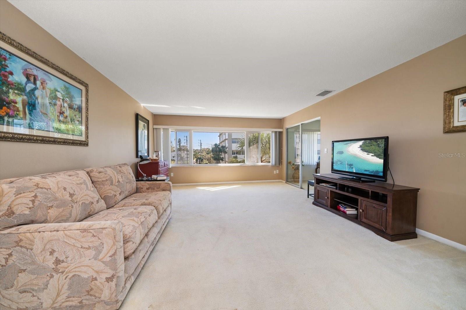 100 BLUFF VIEW DRIVE 309B