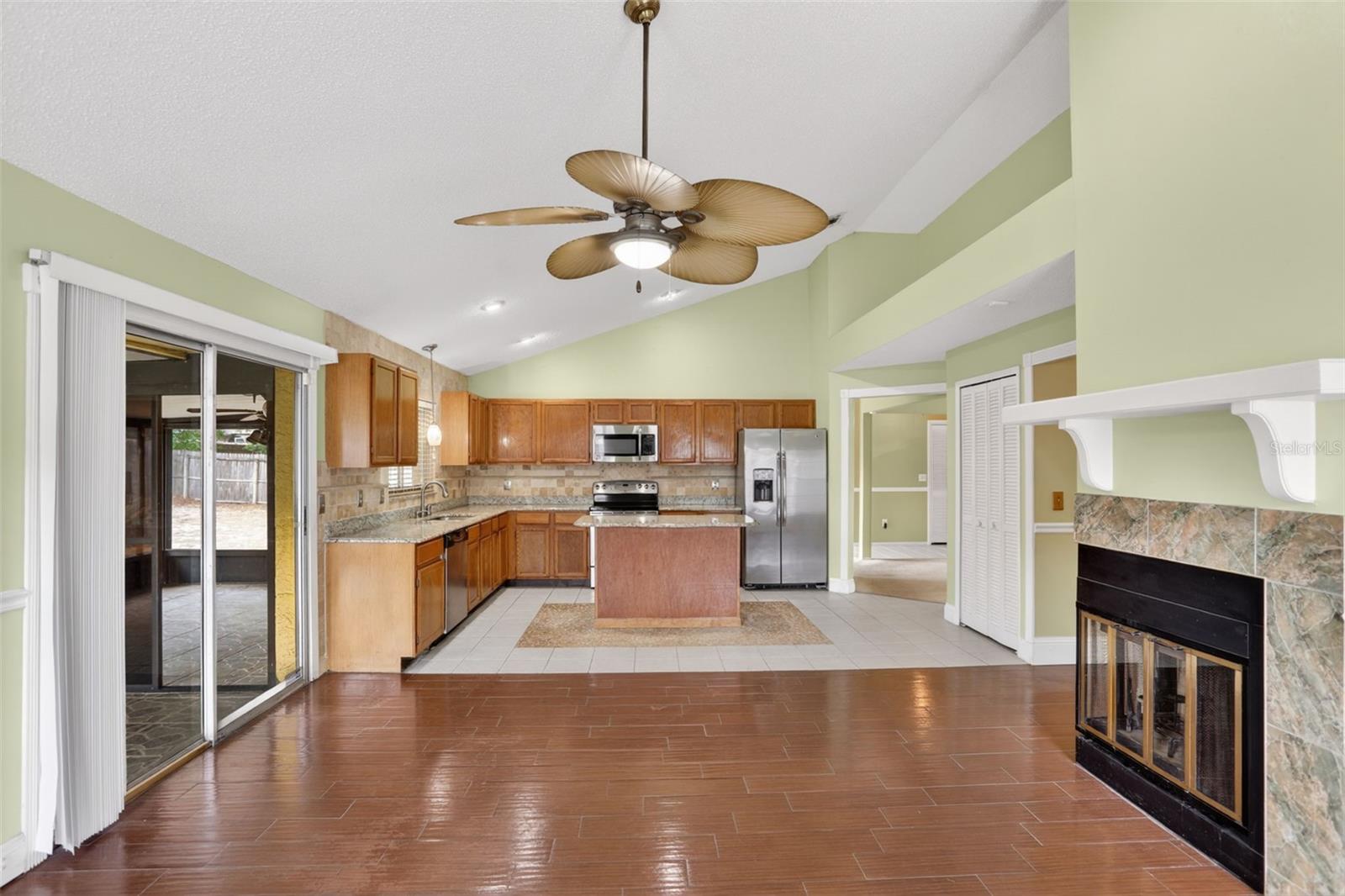 SILVER RIDGE PH 01 - Residential