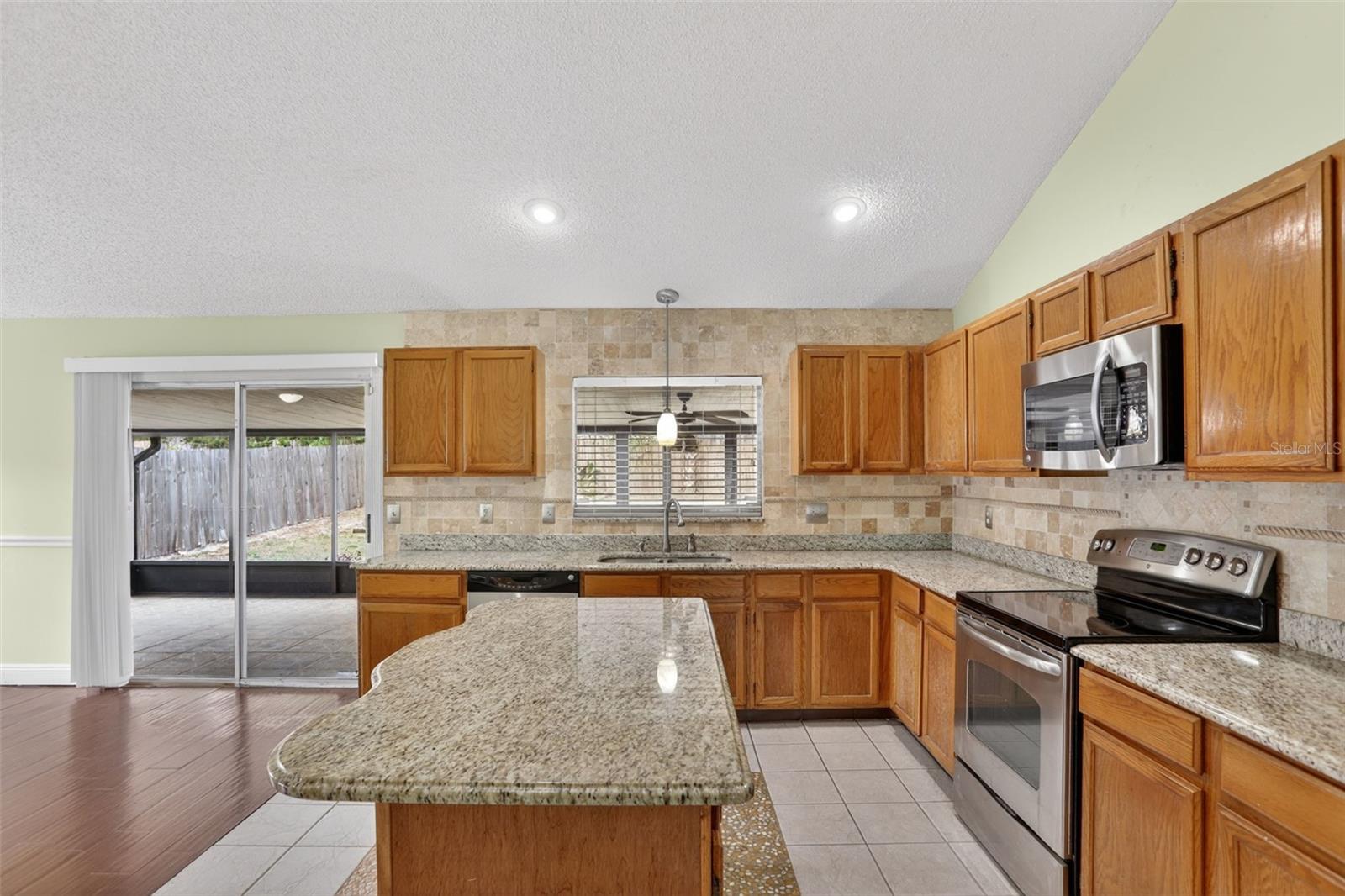 SILVER RIDGE PH 01 - Residential