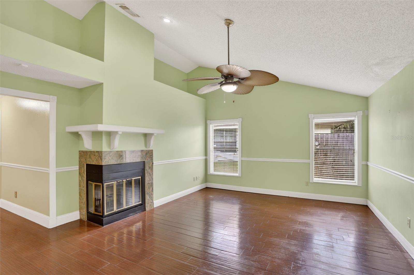 SILVER RIDGE PH 01 - Residential