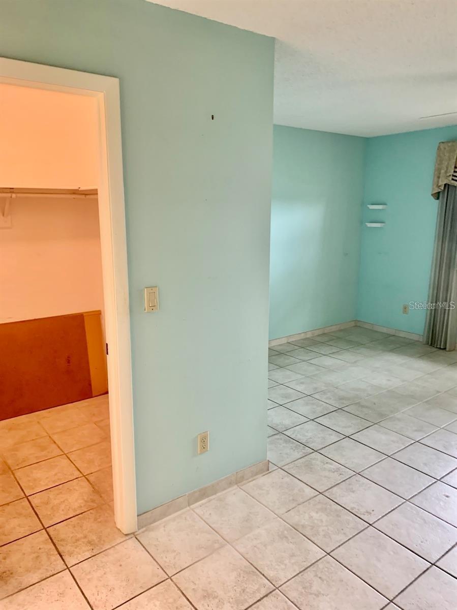 VEL GARDENS PH 02 - Residential