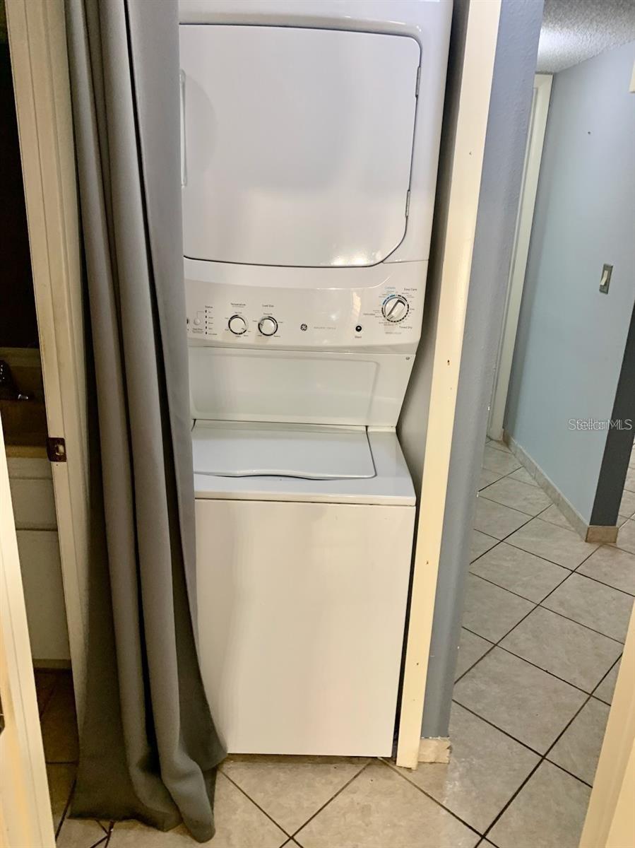 VEL GARDENS PH 02 - Residential