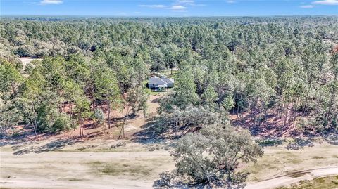 A home in DUNNELLON