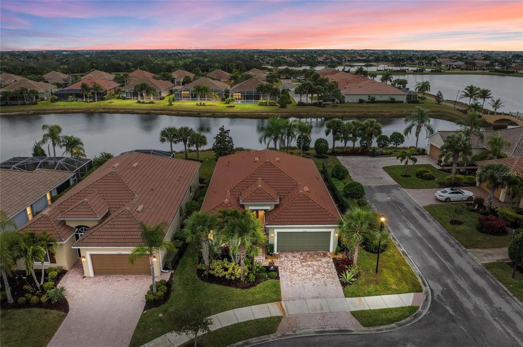 Photo of 19326 Rizzouto St, Venice, FL 34293 (MLS # N6142757)