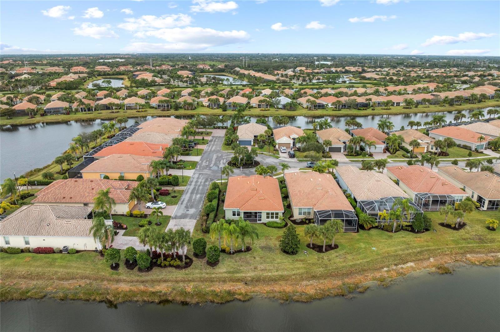 ISLANDWALK OF WEST VILLAGES - Residential