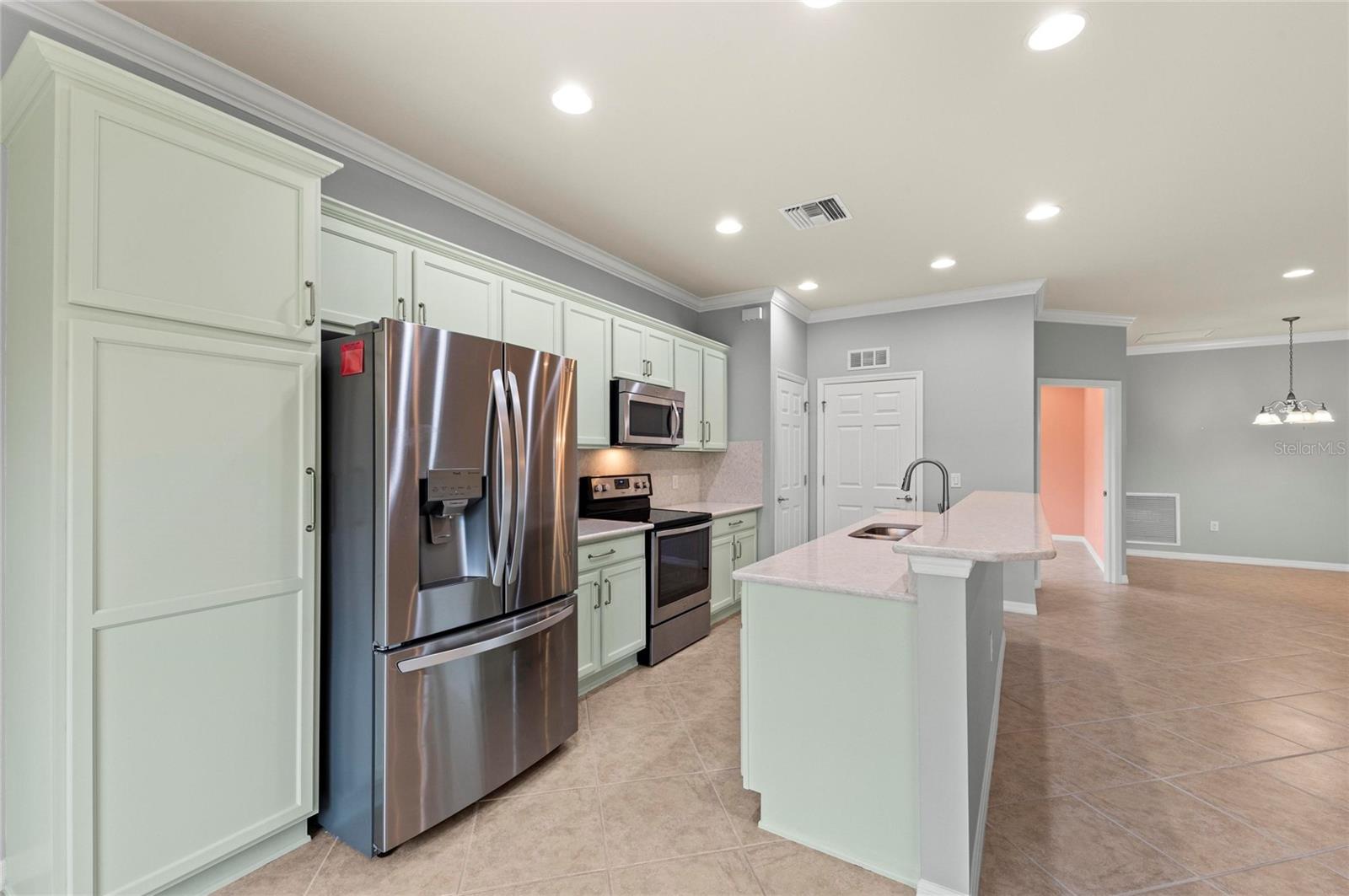 ISLANDWALK OF WEST VILLAGES - Residential