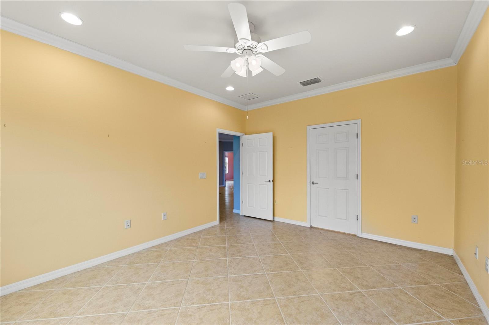 ISLANDWALK OF WEST VILLAGES - Residential