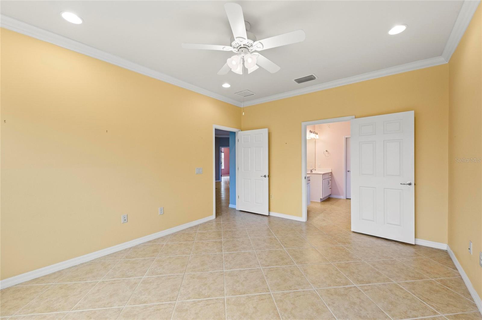 ISLANDWALK OF WEST VILLAGES - Residential