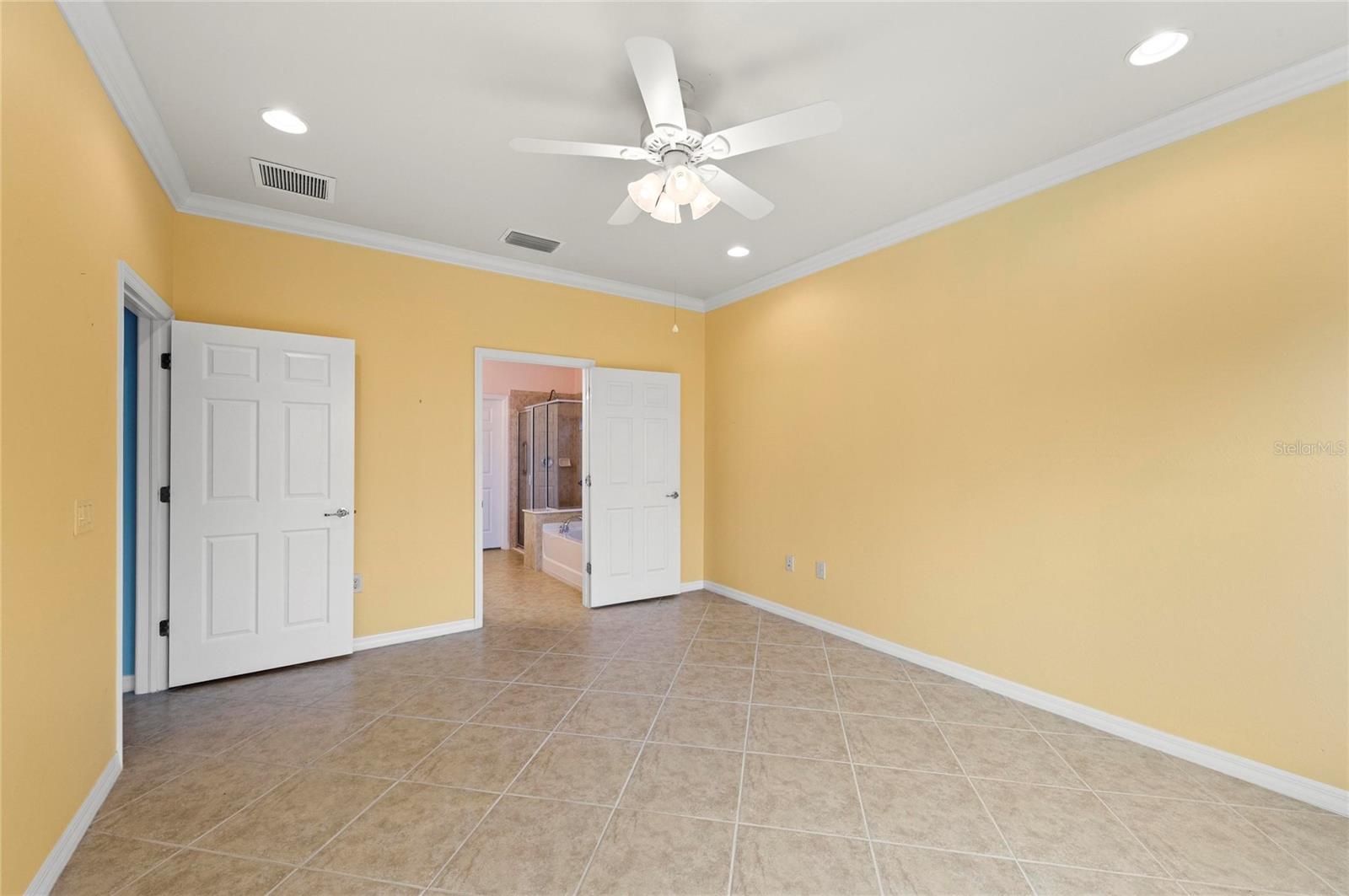 ISLANDWALK OF WEST VILLAGES - Residential