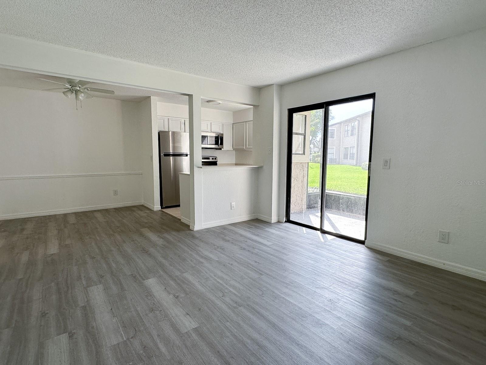 PARKVIEW VILLAGE CONDO BLDG 2929 - Residential Lease