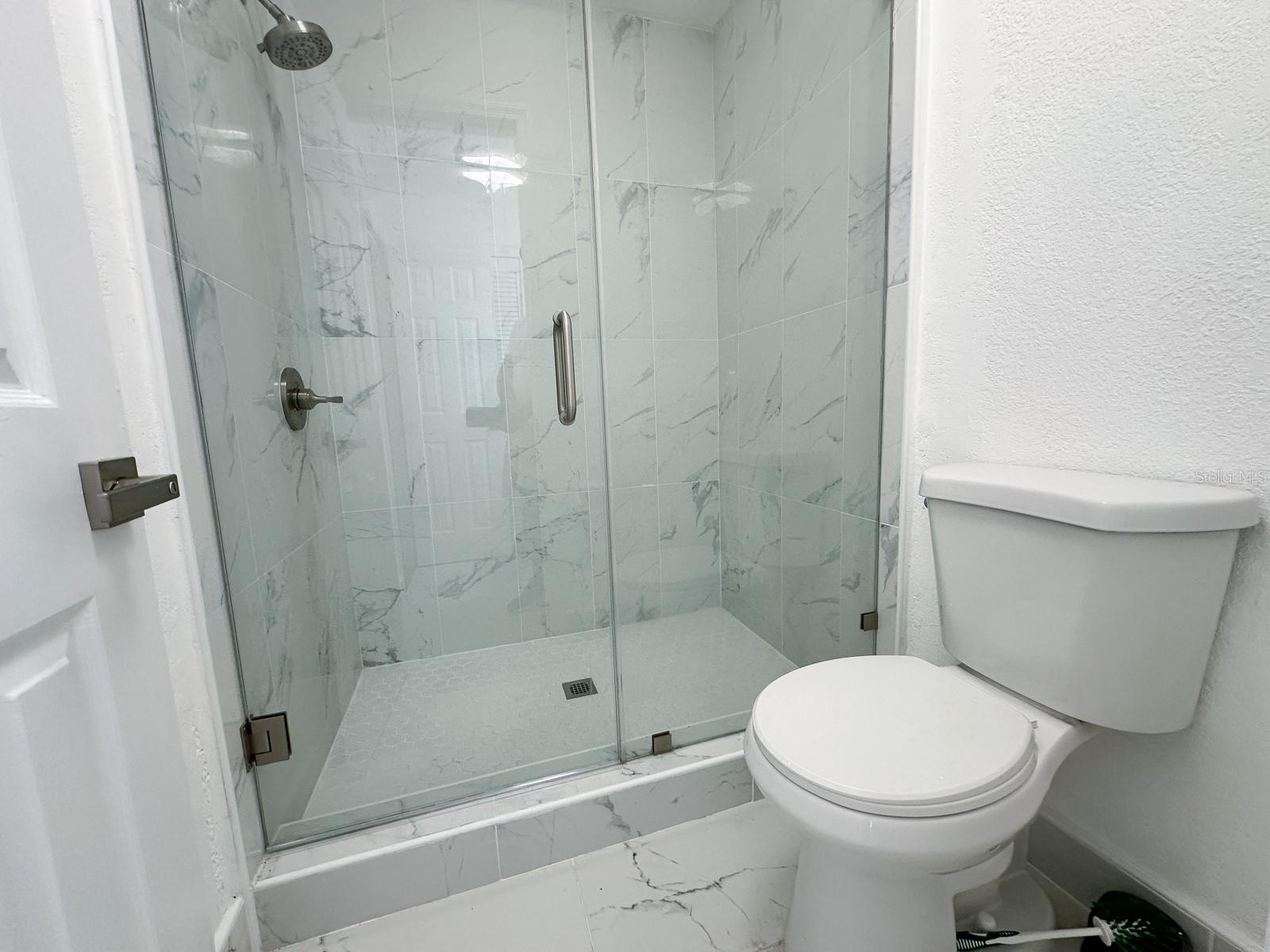 PARKVIEW VILLAGE CONDO BLDG 2929 - Residential Lease