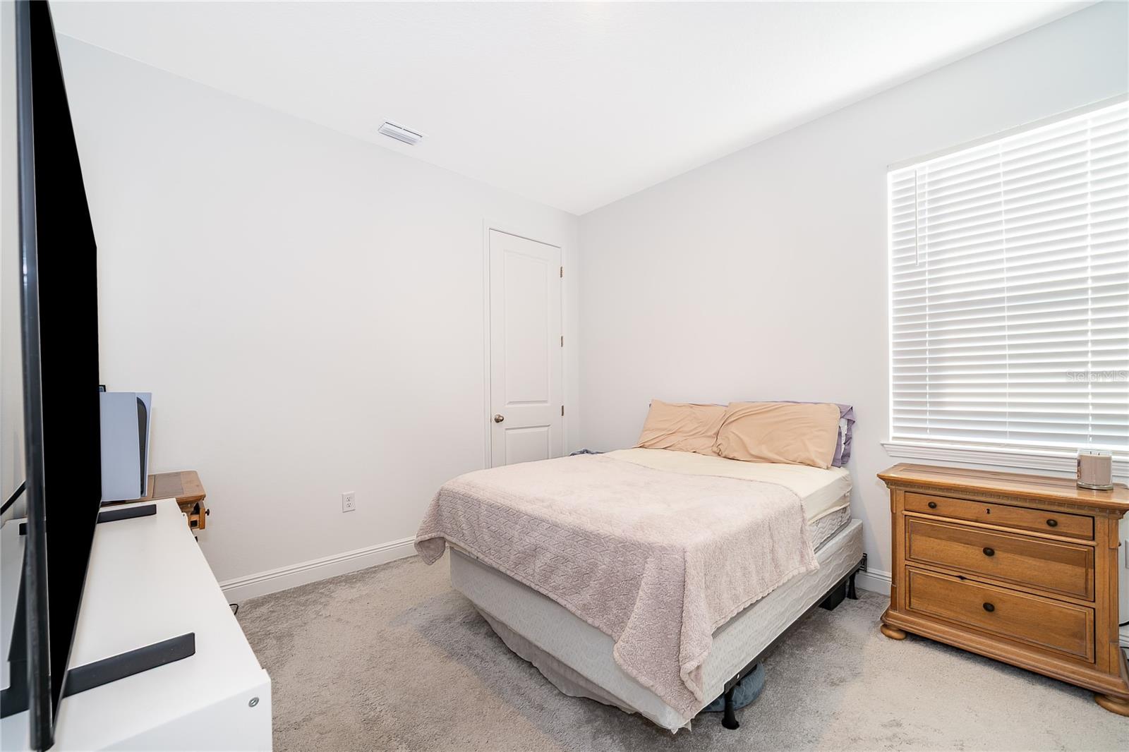 MINNEOLA HILLS - Residential