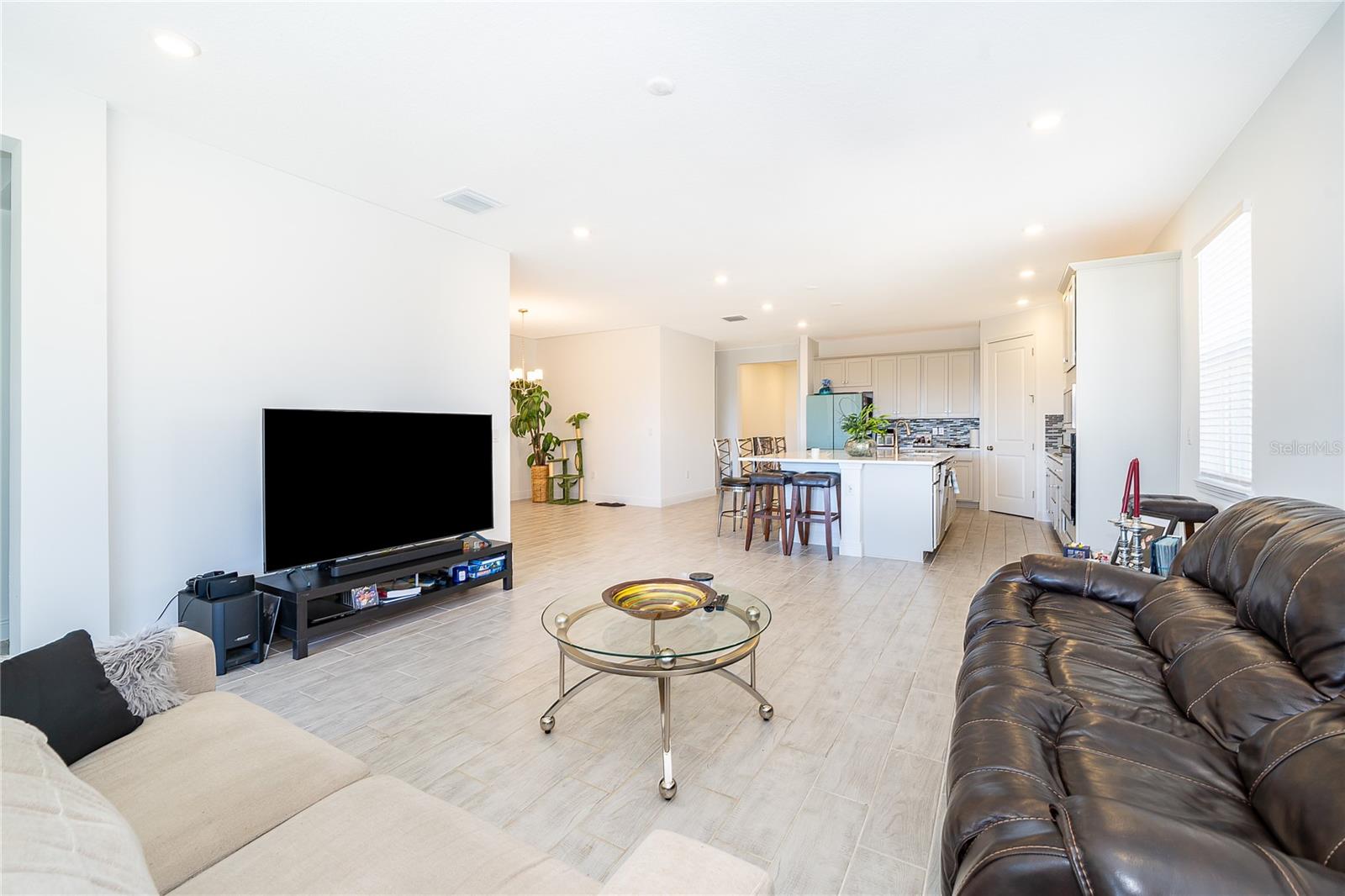 MINNEOLA HILLS - Residential