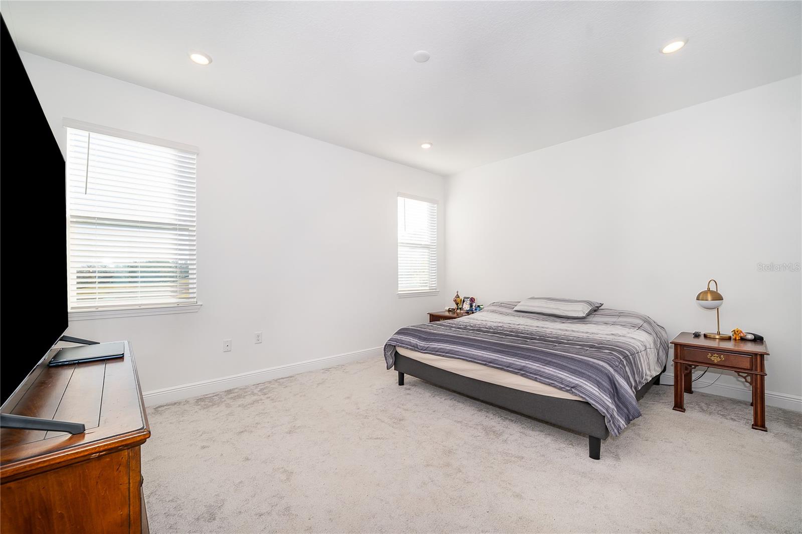 MINNEOLA HILLS - Residential