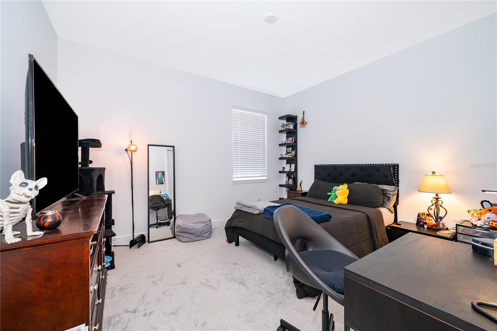 MINNEOLA HILLS - Residential