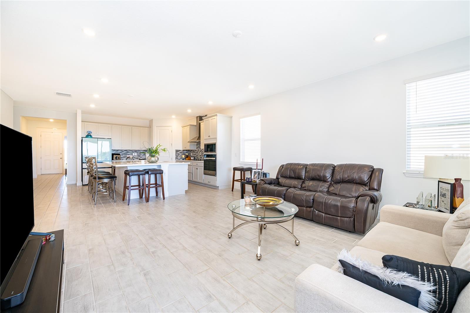 MINNEOLA HILLS - Residential