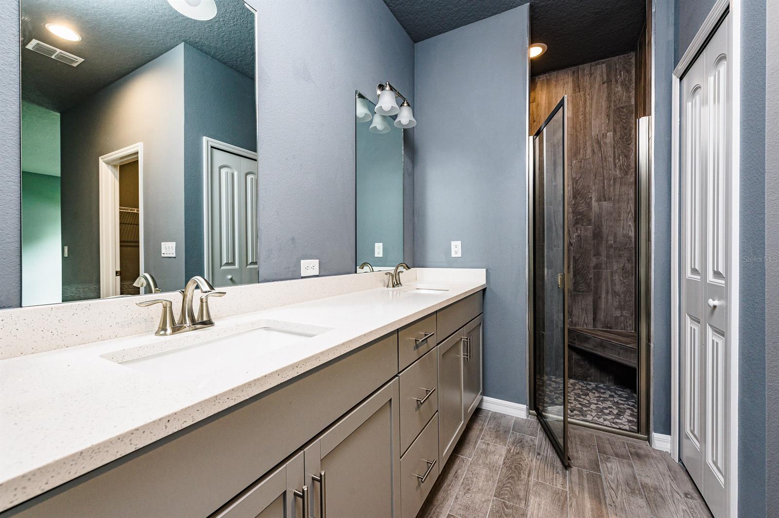 Florida Shores 01 - Residential