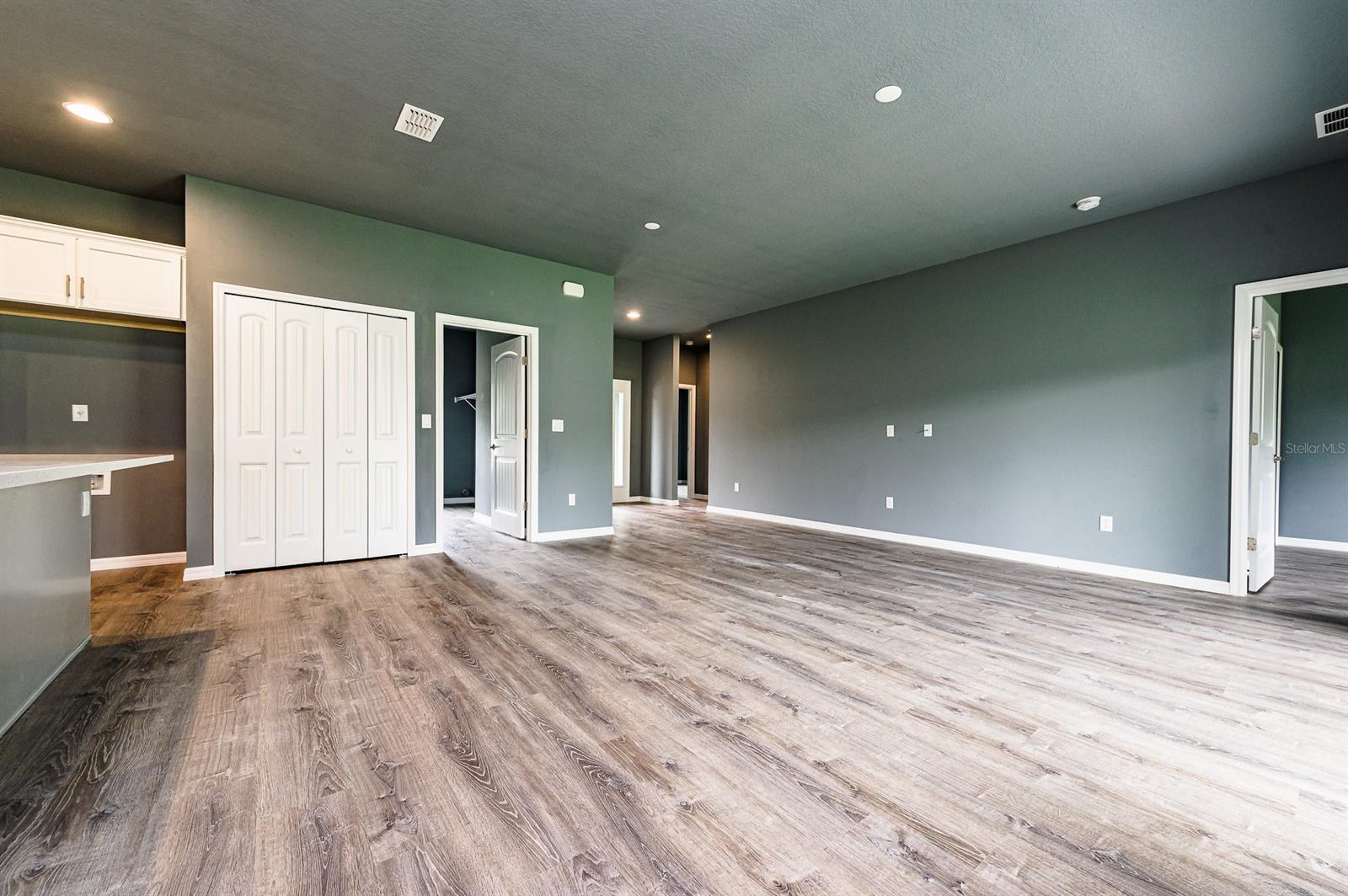 Florida Shores 01 - Residential