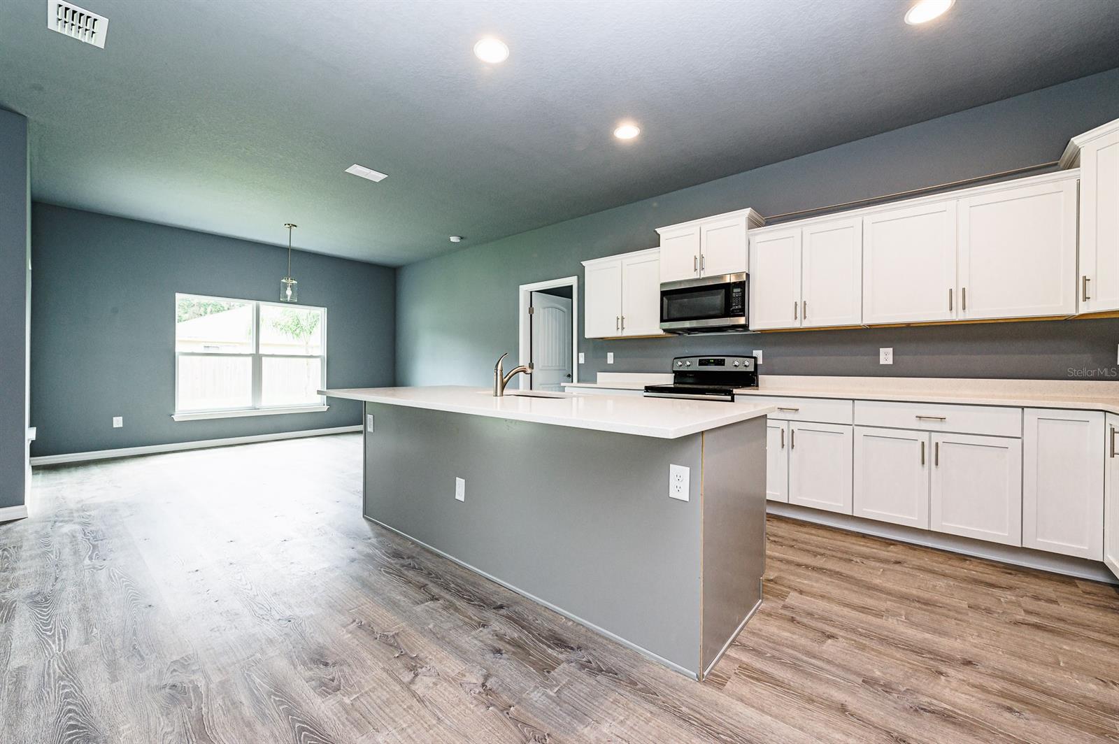 Florida Shores 01 - Residential