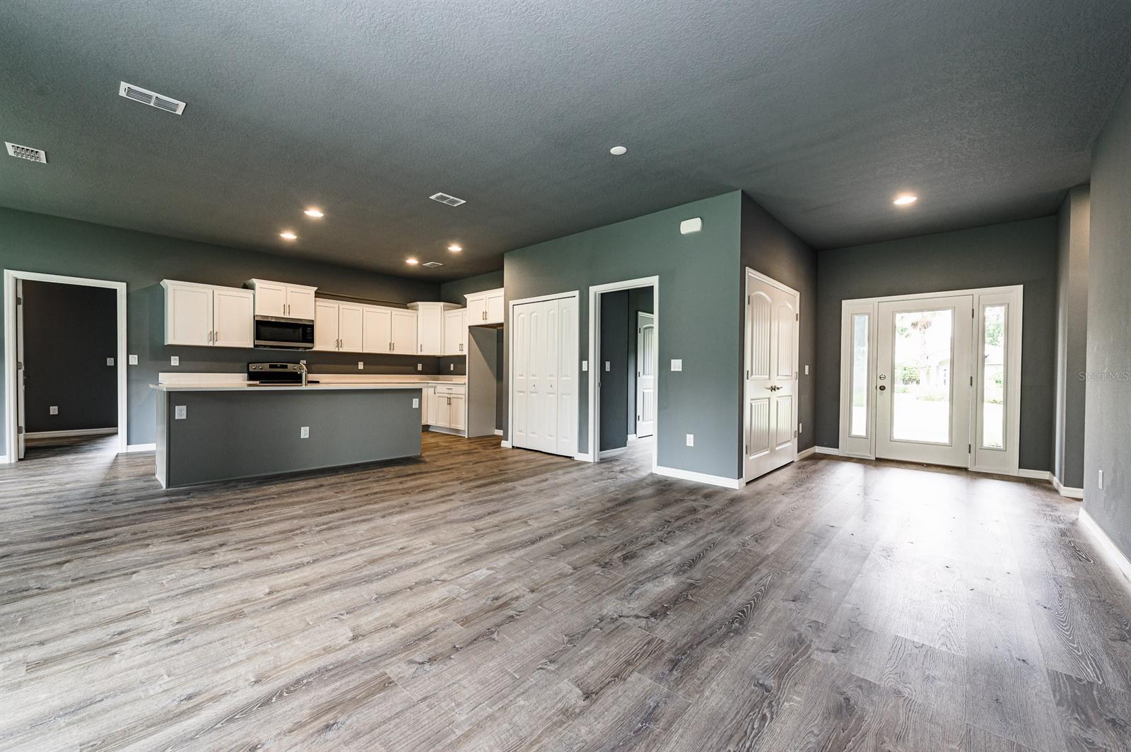 Florida Shores 01 - Residential