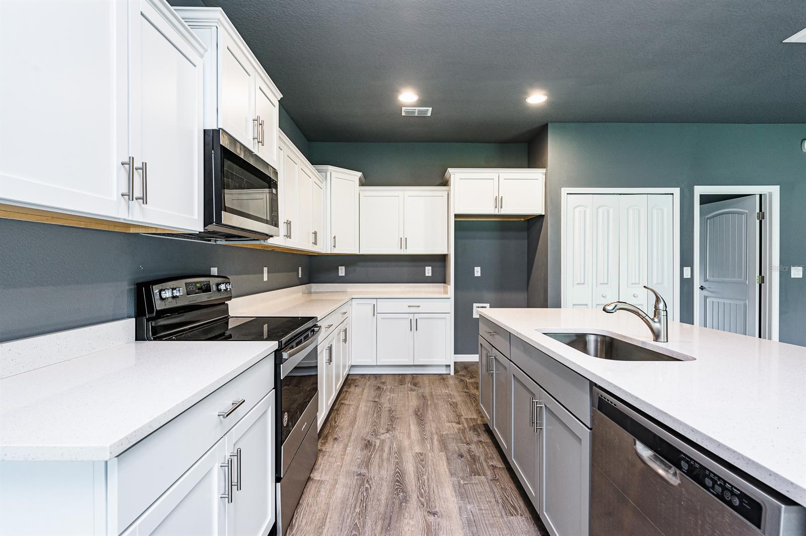 Florida Shores 01 - Residential