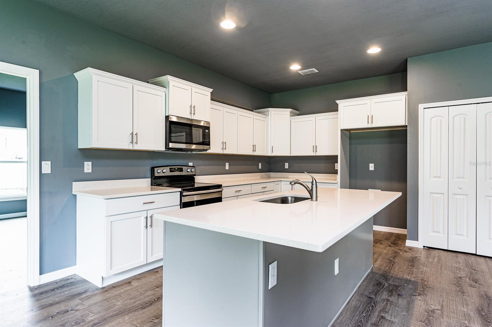 Florida Shores 01 - Residential